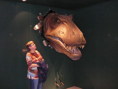 Irmgard mit T-Rex